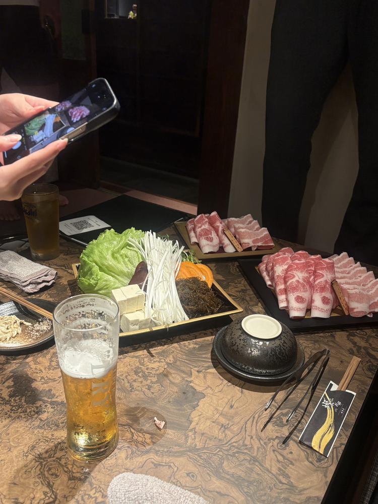 りんです❣️       こないだ食べたしゃぶしゃぶ        めっちゃおいしかったです🥲🥲