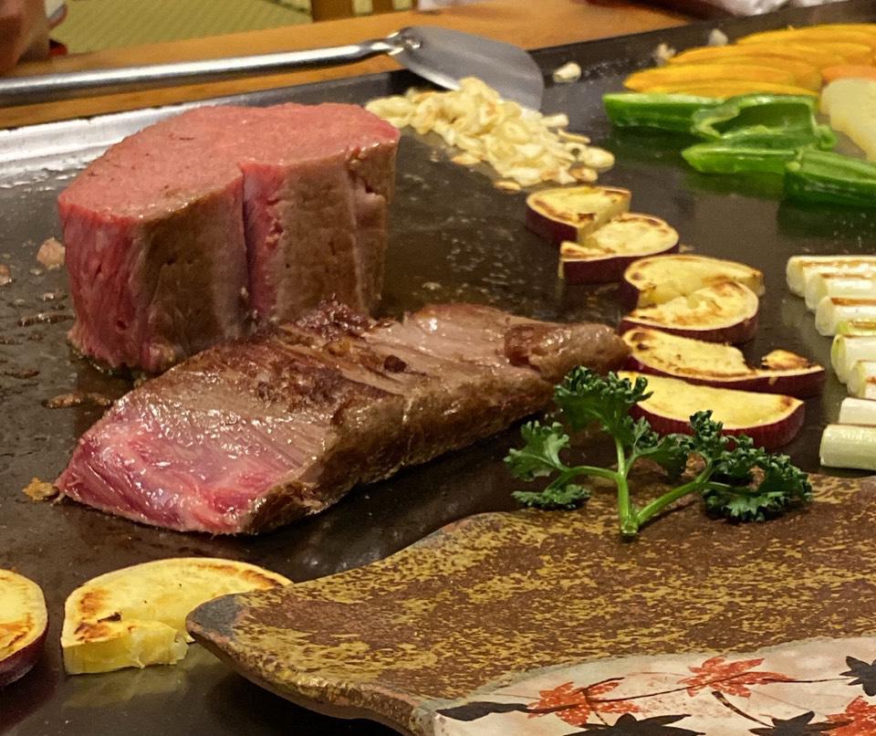 美味しいご飯食べたい🤤