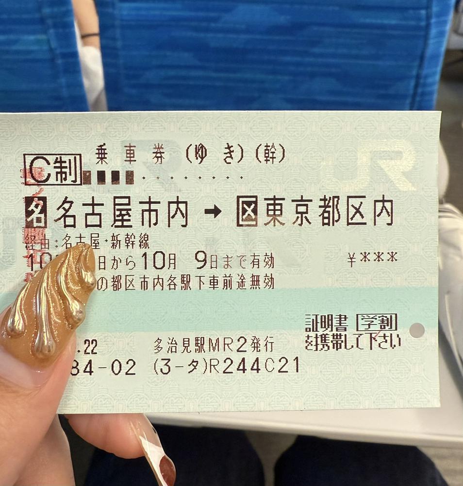 ひとりは苦手(> <｡)