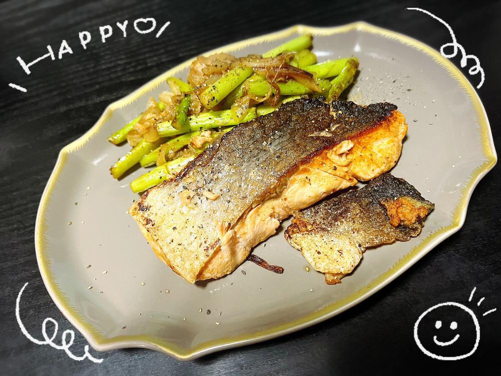 サーモンとアスパラ