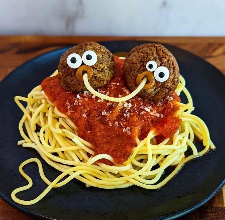 ミートボールなのか？？笑🤣