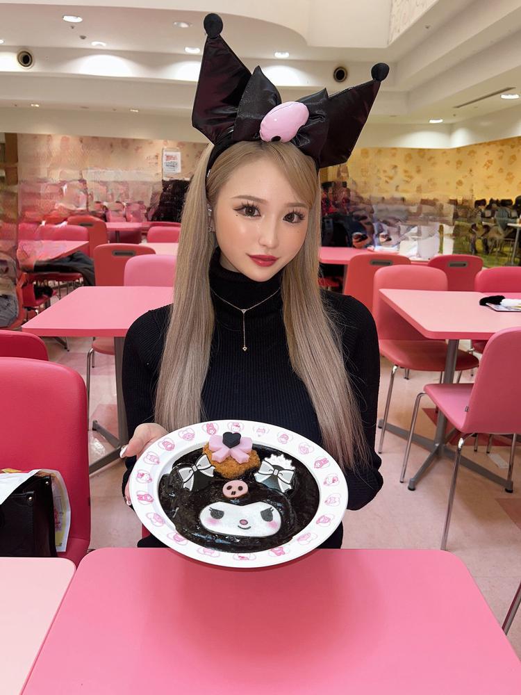 本日からプリティいます☺️ 昨日まで、母のお店のお手伝いしてました！ 母の店にもきてくださった方々ありがとうございます♪