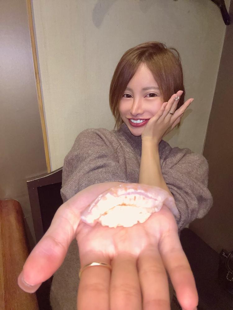 実は昨日で◯年記念でした