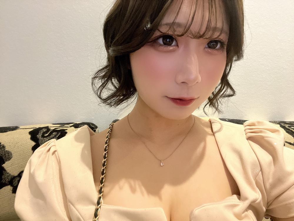 にゅーどれすでしゅ