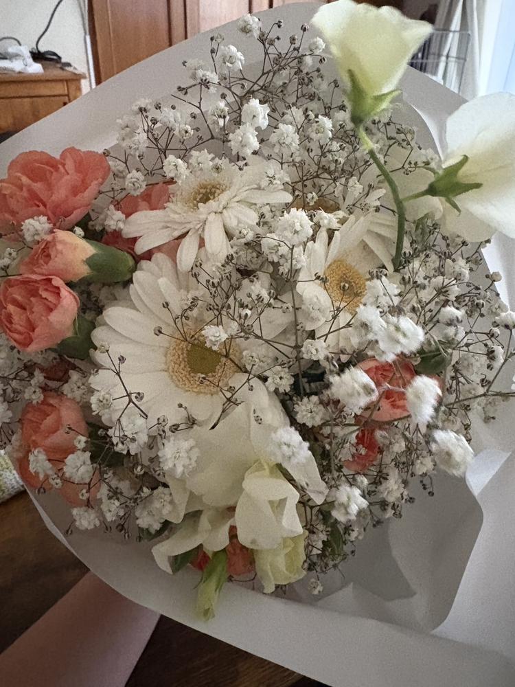 まさかのブーケ取った！？