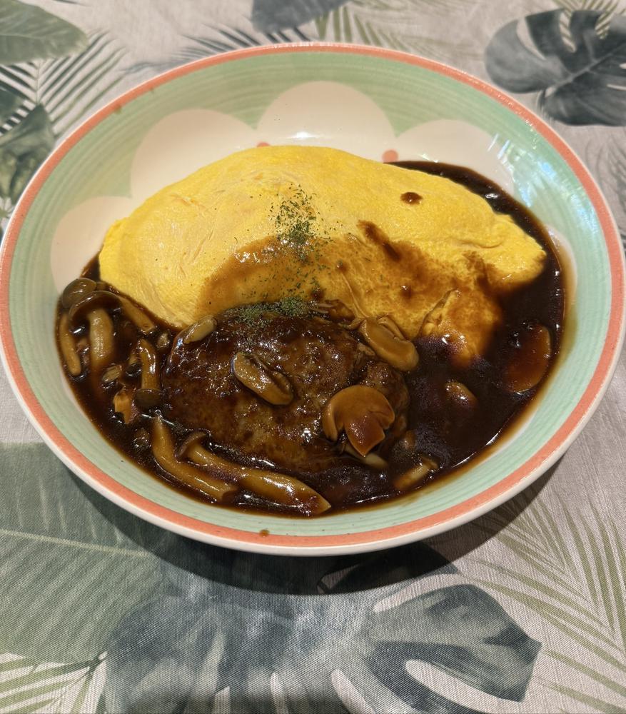 オムライス食べたどう❣️🍳🍅🍚