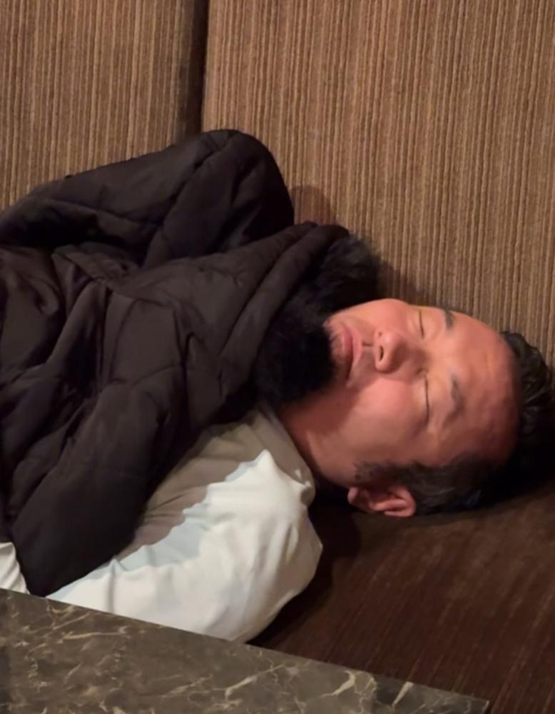 アウターうばわれた、、🥲🥲