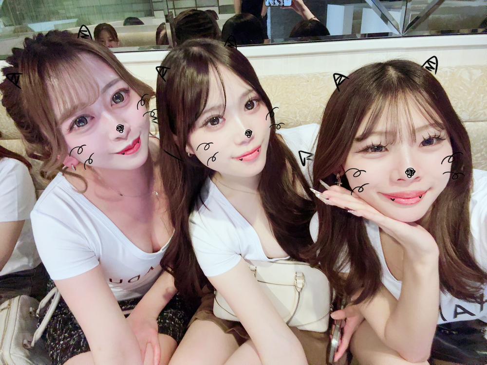 周年3日間ありがとうございました！💗  再来週はランジェリー👙   ヒラヒラ可愛いので待ってまーす(かわいい)