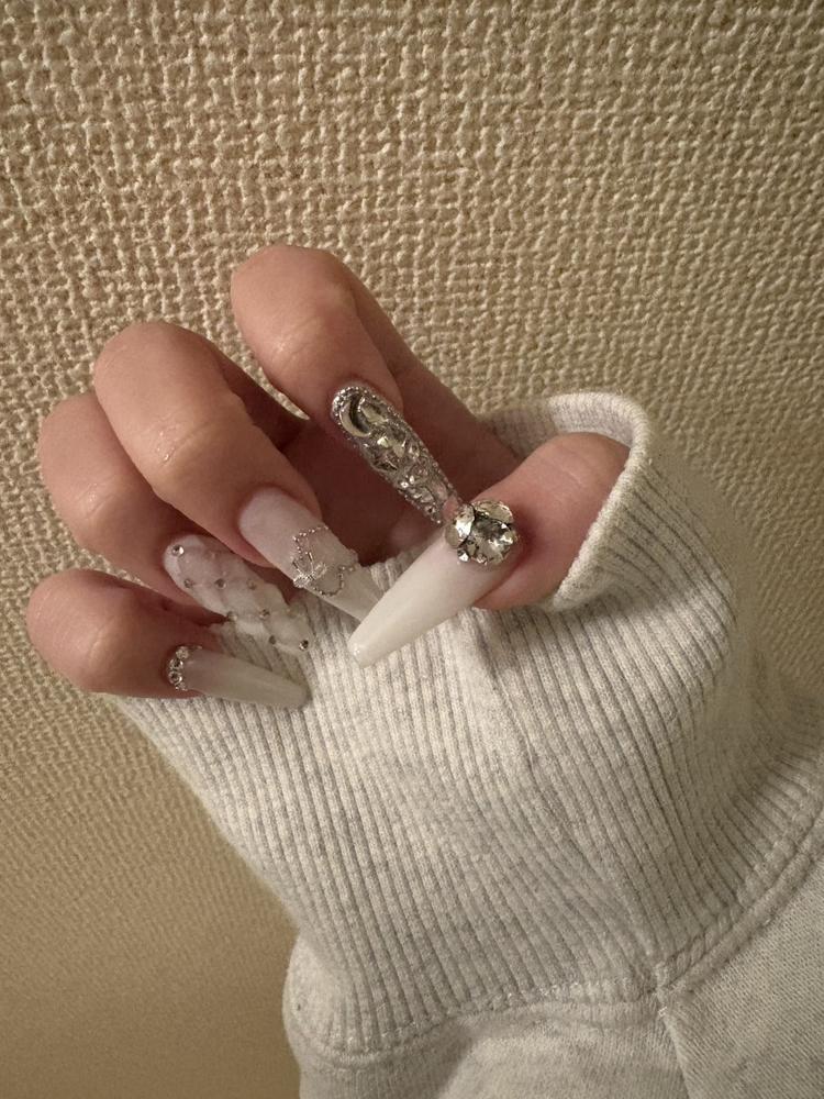 ネイル変えた💞