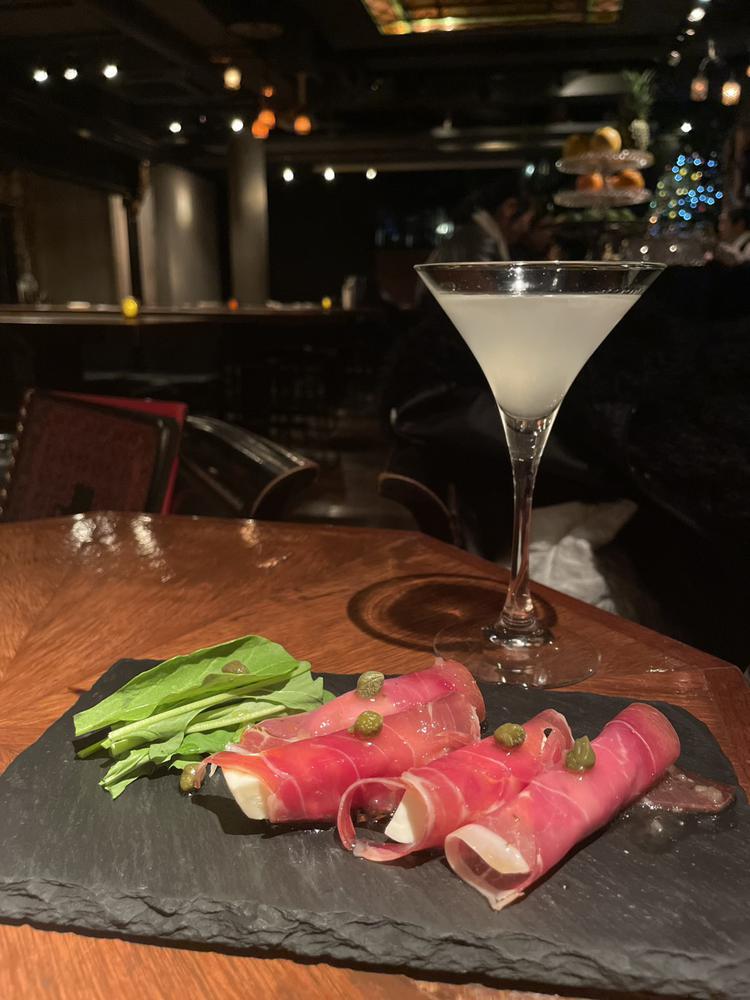 さらちゃんとオシャレなバー！