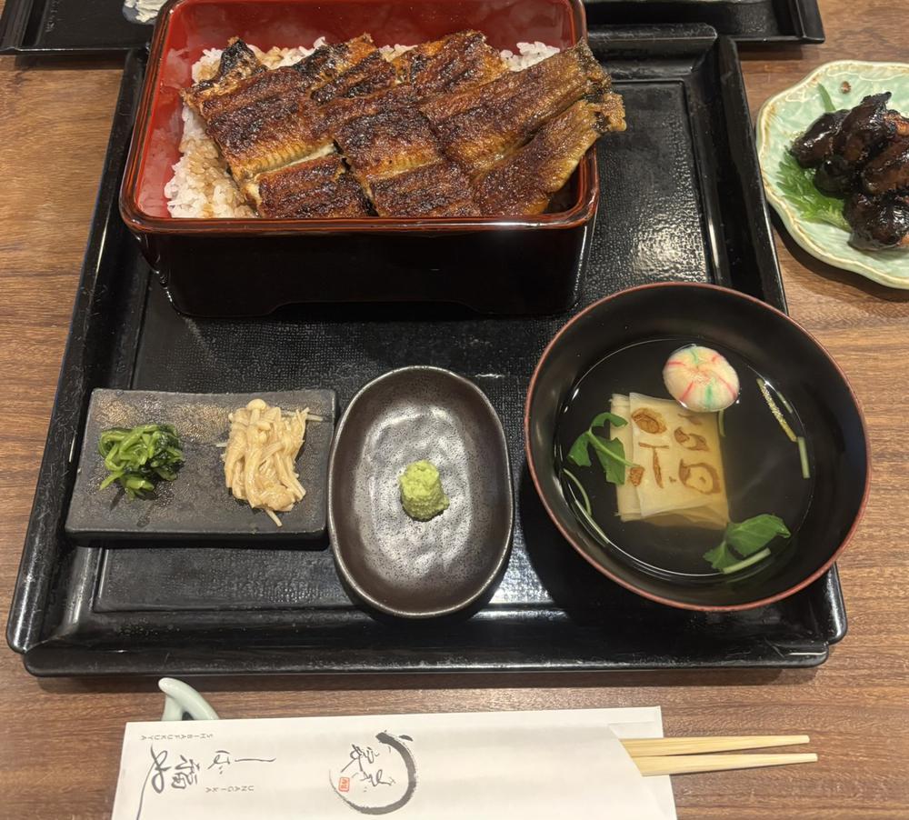 うなぎ🧏🏻‍♀️🤍ྀི