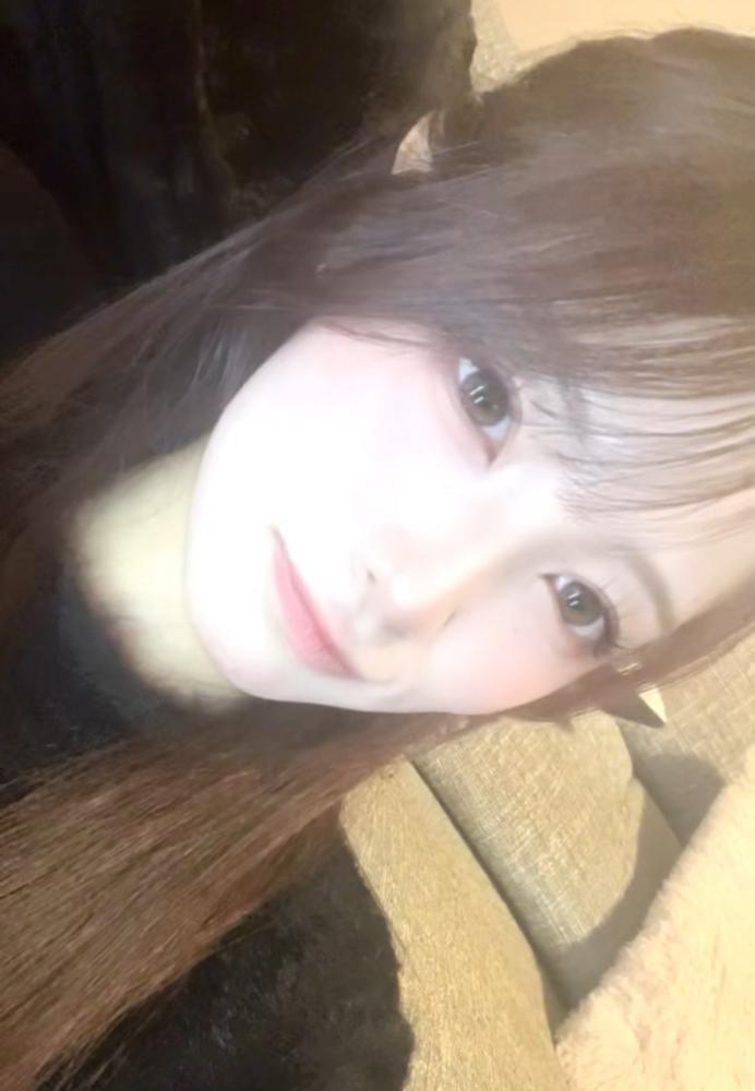 おはようございます☺️☺️ 昨日からクリスマスイベントやってます！！！ まさかの大寝坊してしまって昨日は投稿ができませんでしたごめんなさい🥹🥹 なので今日は早めの投稿です‼️ 24日今日、そして25日のクリスマスイベント出勤してます！ 26日もクリスマスイベントやってます！！ よかったらお顔見に来てくれると嬉しいです☺️☺️