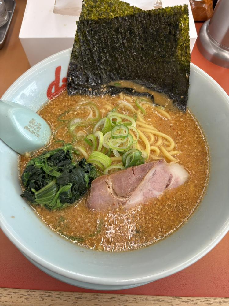 シュ(꜆  ˙-˙ )꜆