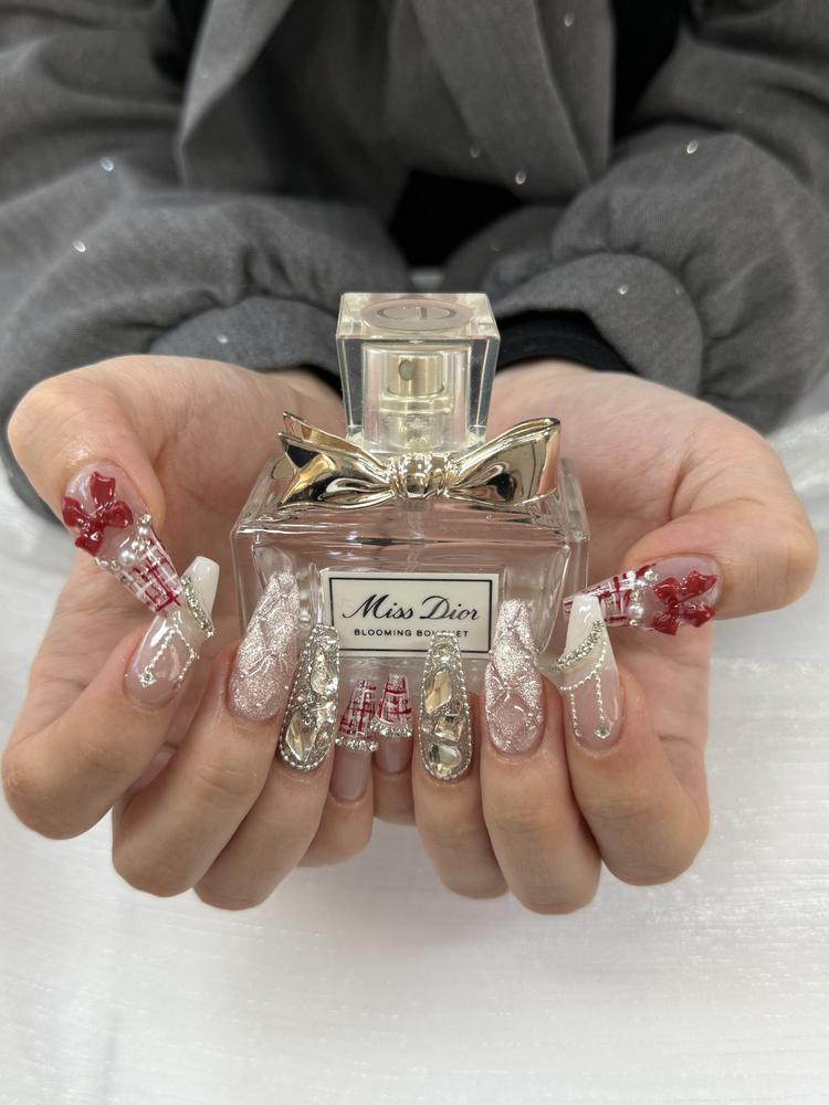 にゅーねいる！