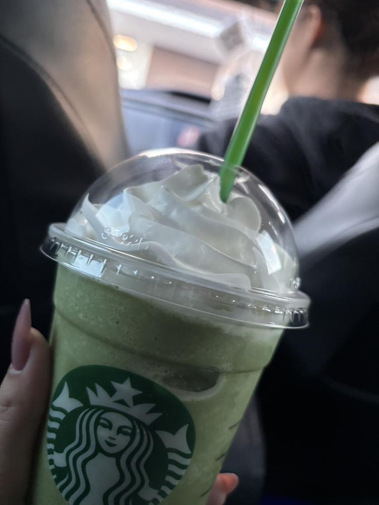 スタバ行ってきたよ🚗³₃