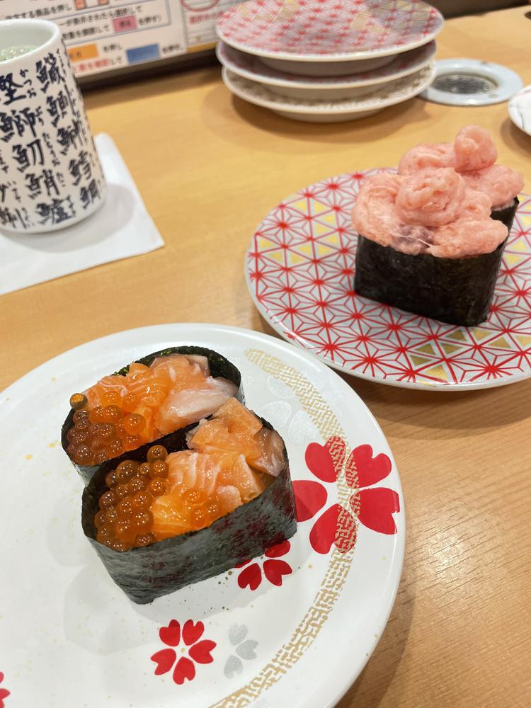 サーモンいくら親子😎