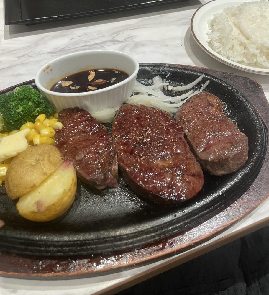 ♡ ••┈┈┈┈┈┈┈┈•• ♡