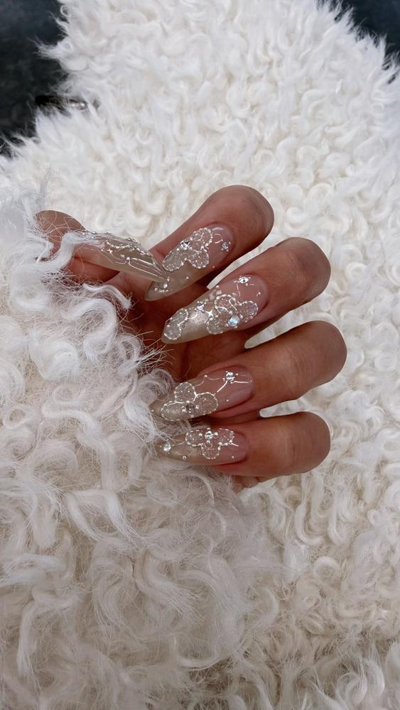 ネイル新しくしてきた💅★*