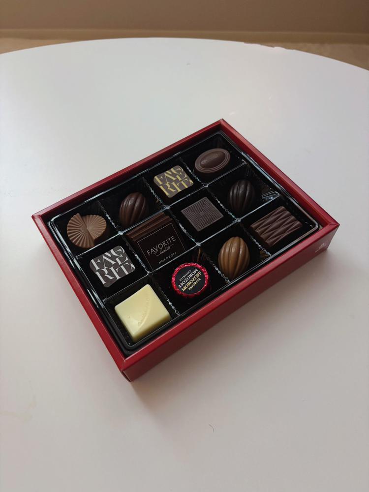 チョコ爆食べ🍫