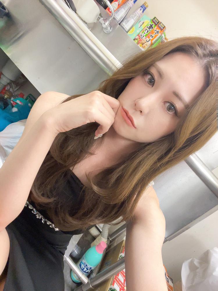 今日は21時から出勤してるっ