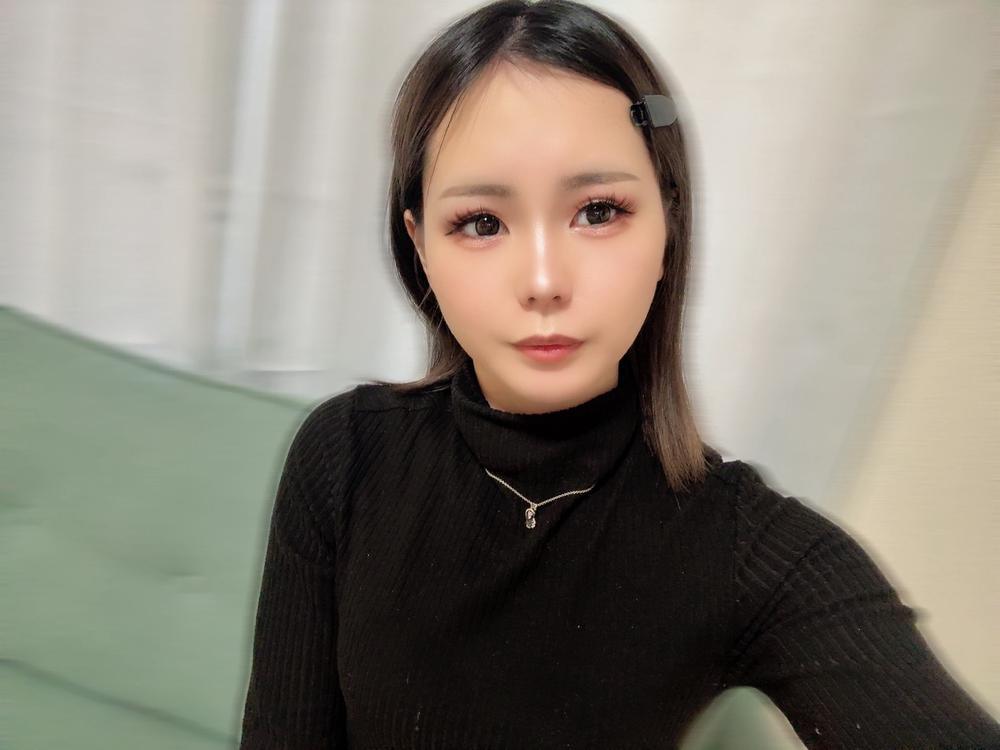 なんでこんなずっと浮腫むの？ってくらい ずっと浮腫んでて目の開き悪い💦