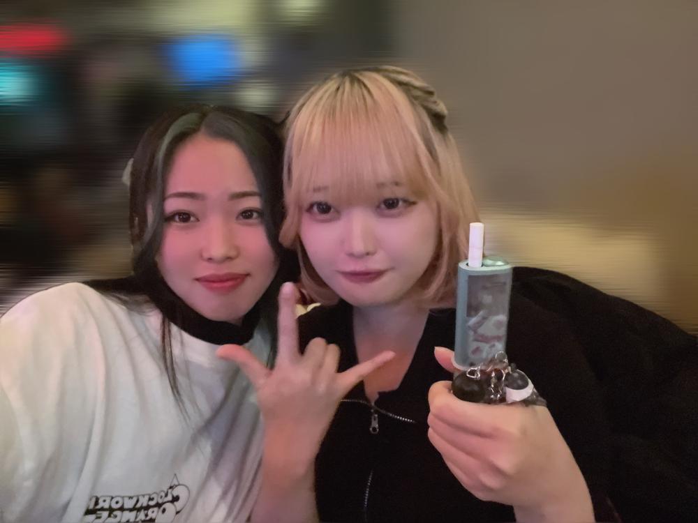 😗 毎 回 お 昼 ご 飯 は 😗