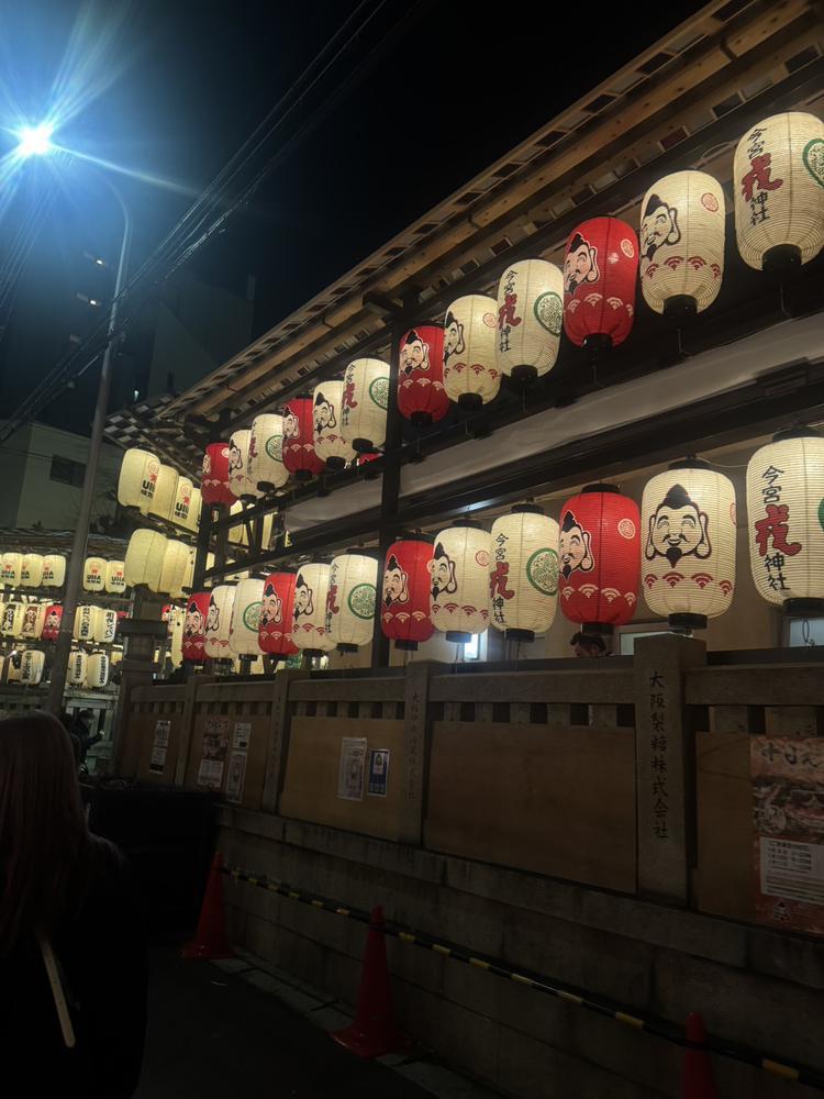 連休明け出勤してます🐱