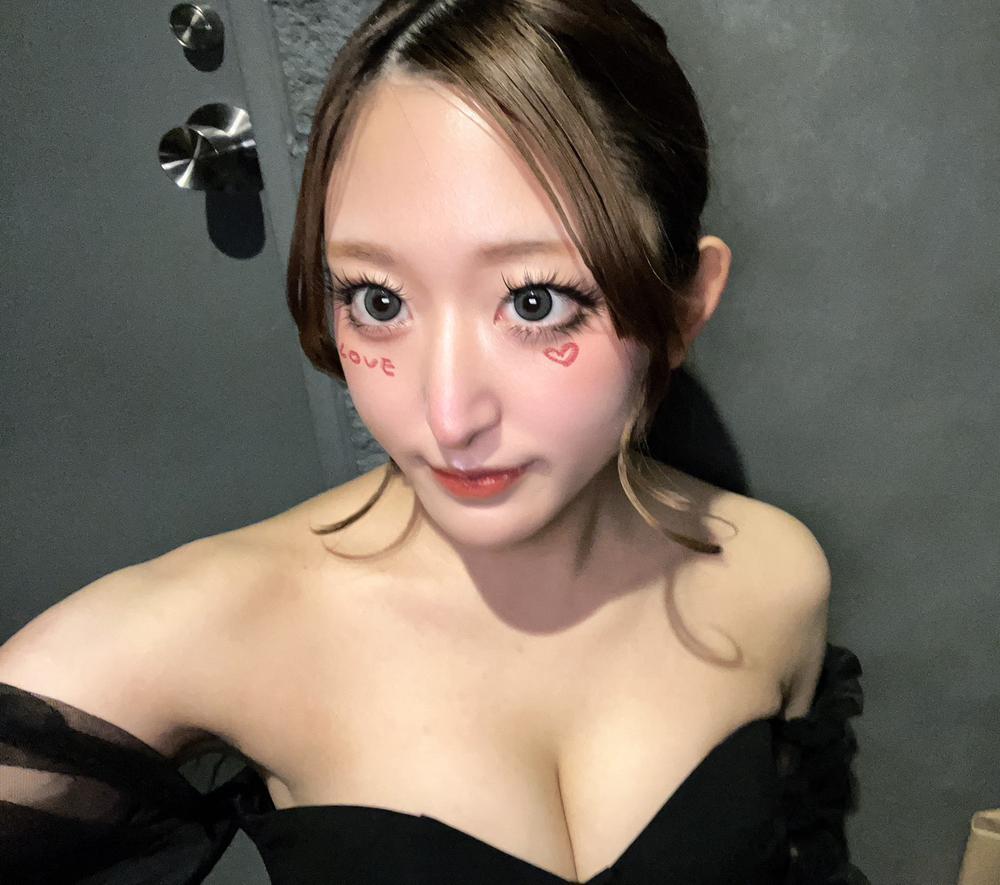 キャバクラは高い‼️