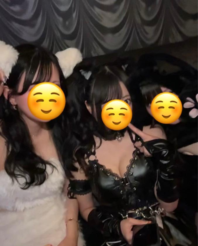 ^> ·̫ <^⭐️🎶