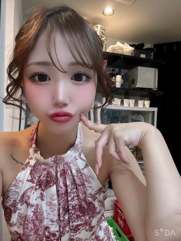 出勤してます😳😳