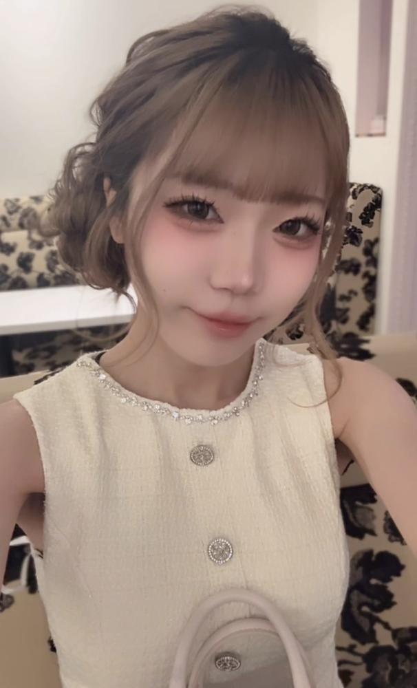 前髪切りすぎたん