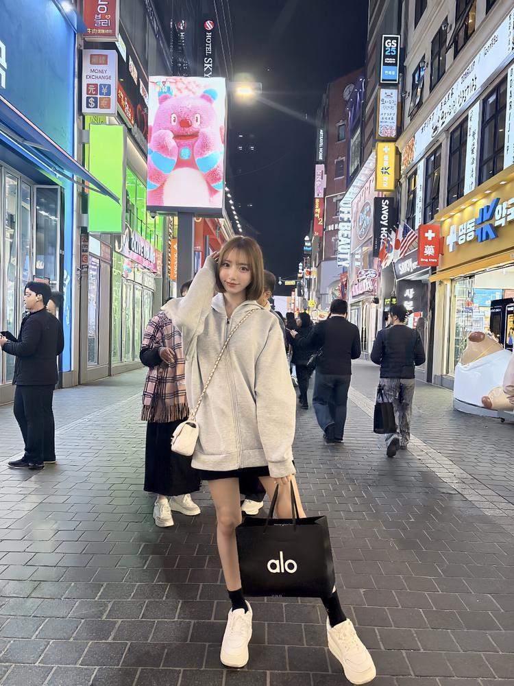 また家に傘ない😭