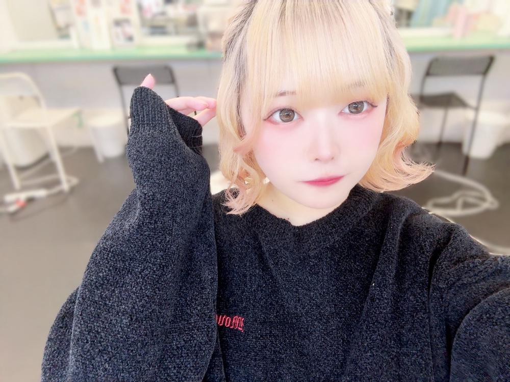 髪暗くする꒰՞ɞ̴̶̷̥⩊ɞ̴̶̷̥꒱֯