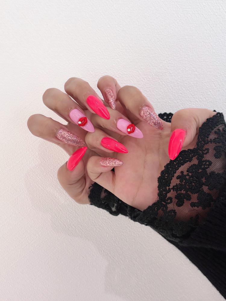 にゅっ！💅