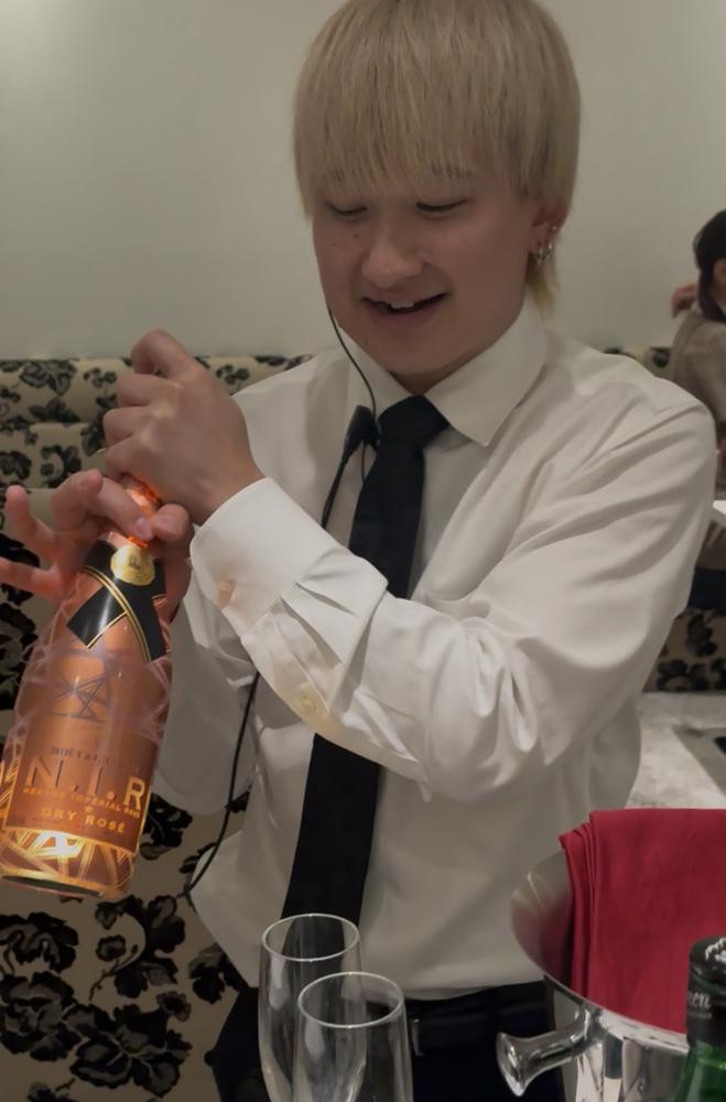 前祝いありがとう😭