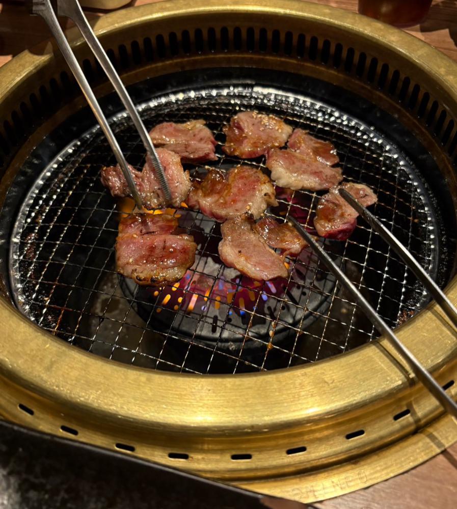 肉派？寿司派？