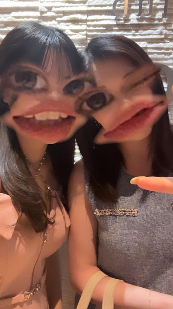 (⑉• •⑉)