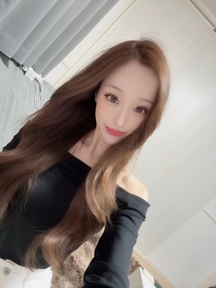 リアと一緒に飲みましょ〜🥂💕