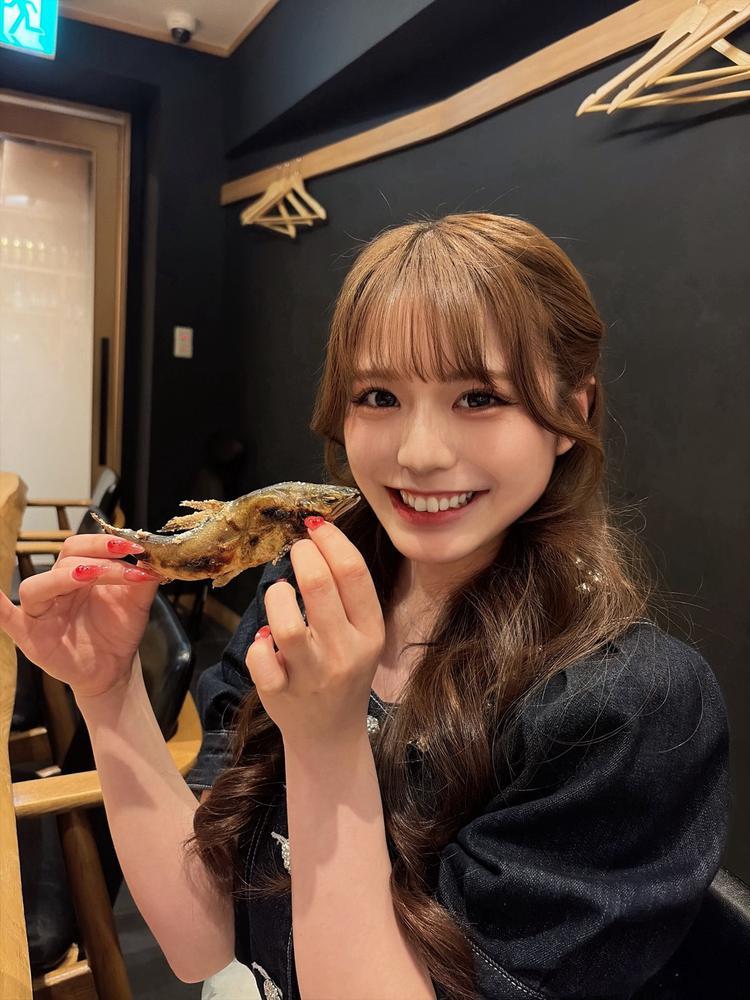 あゆがあゆを捕食🐟