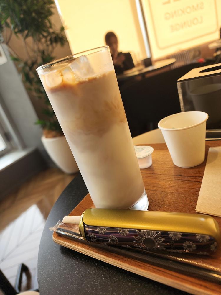 いつものカフェなう☕