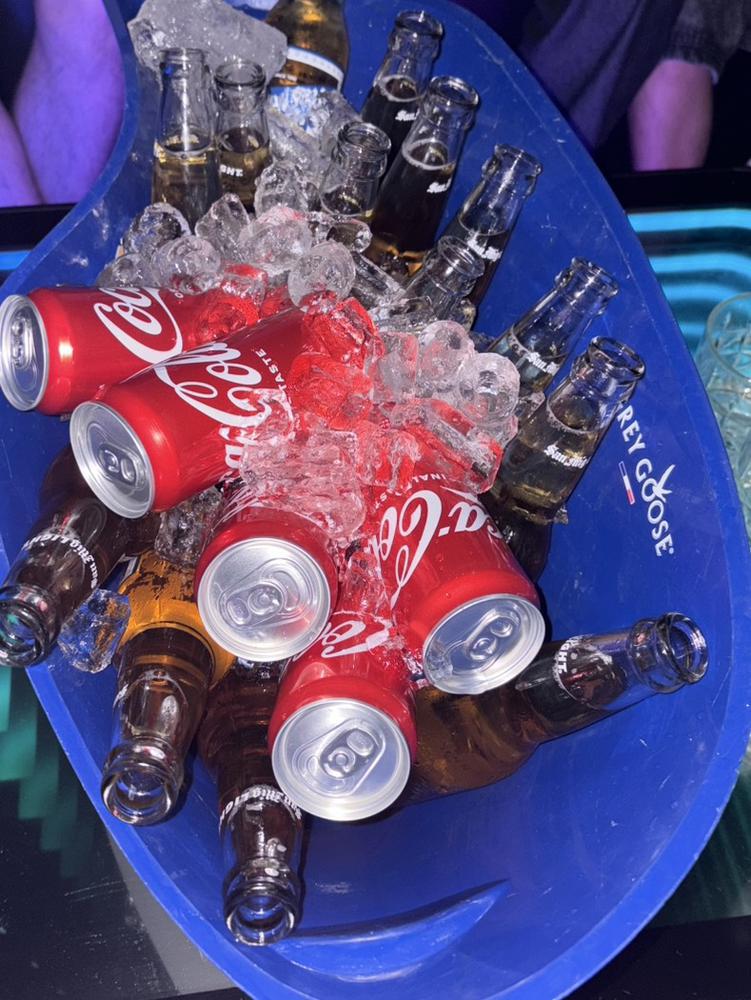 🍻🥂🍷🥃🍸🍹🍾