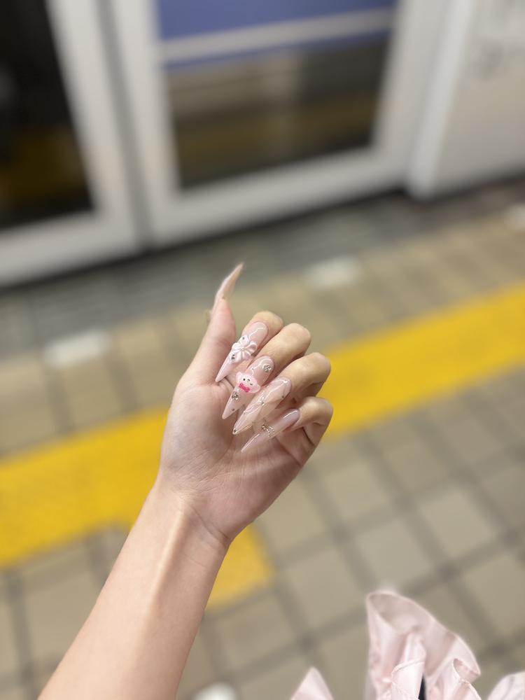 ネイル変えた🌺