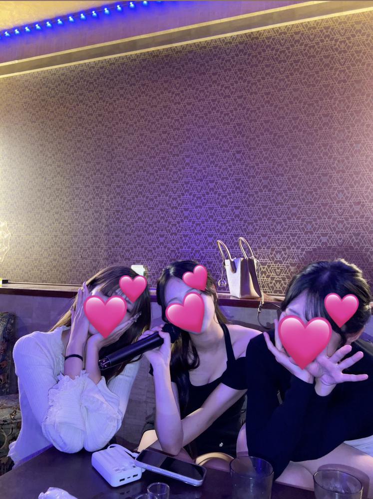 金晩✨