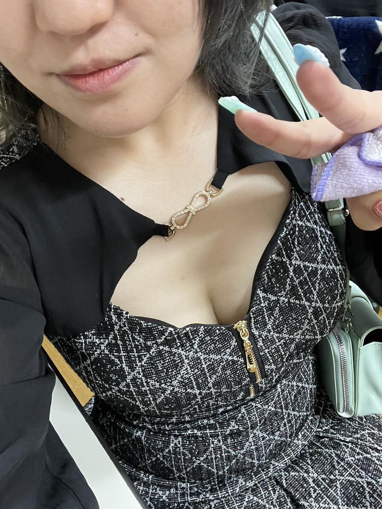 ドレス買いました👗