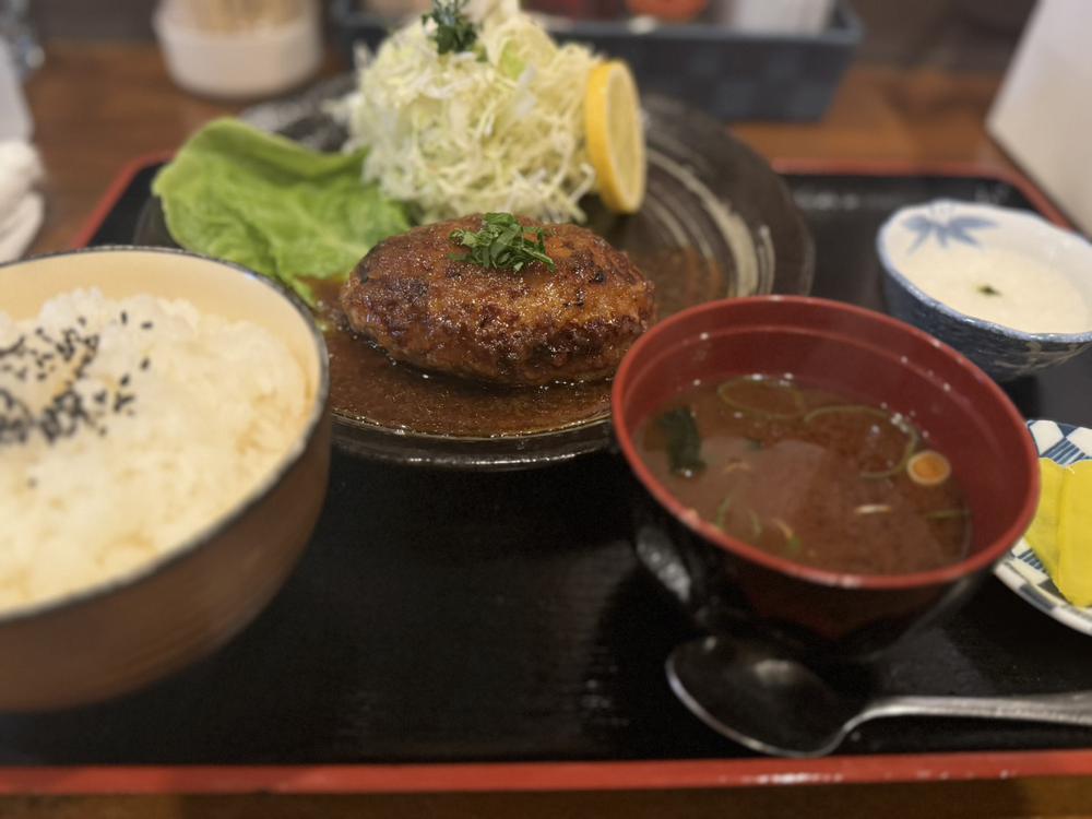 め