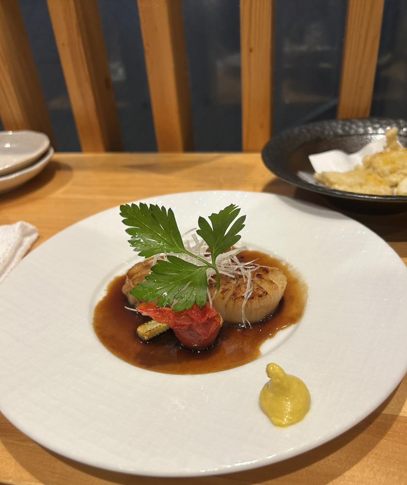 食事中( ᴖ ̫ᴖ )