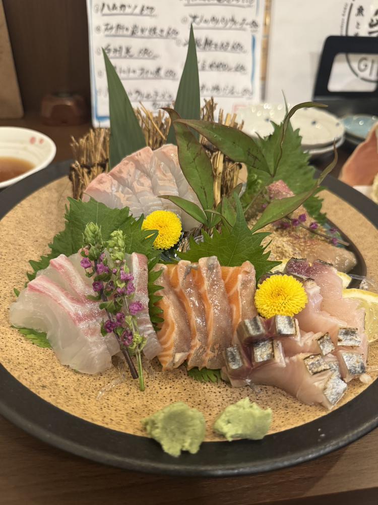 と