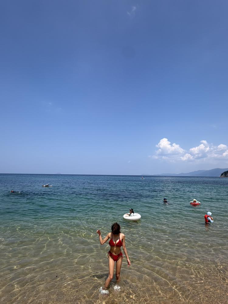 海で肌真っ黒なっちゃったぁ(海) 出勤😋