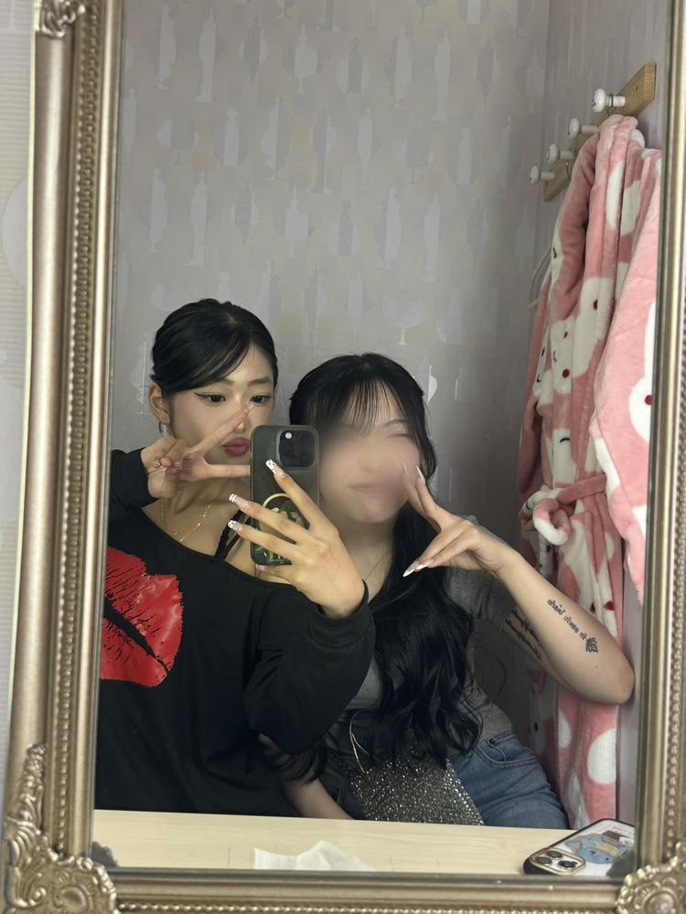(📸_< )✨