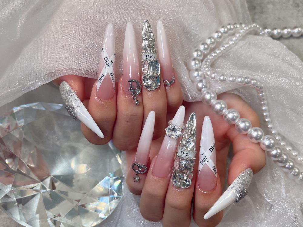 💅after